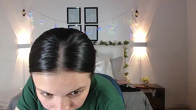 Megan 05  online show from April 8, 6:19 pm