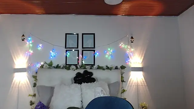 Megan 05  online show from April 10, 6:45 pm