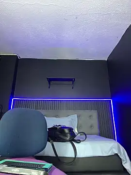 Megan 05  online show from May 28, 7:33 pm