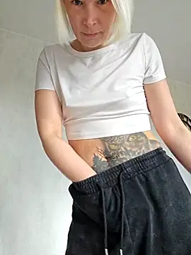 Sunny-Sin online show from March 1, 10:39 am