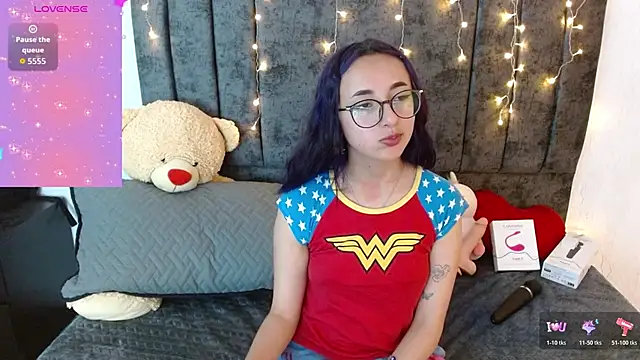 Littlee Bunny  online show from November 19, 10:59 am