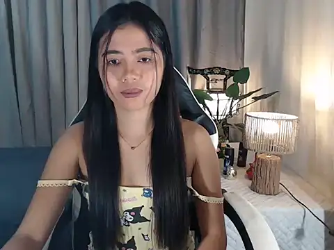 Snapshot of pinay_sharmelyn chatting on February 12, 1:39 pm pinay sharmelyn online show from February 12, 1:39 pm