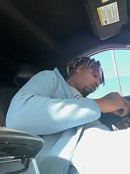 BigMfLuther online show from December 15, 4:22 pm