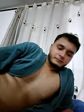 Snapshot of Hotguys111 chatting on September 28, 9:14 am Hotguys111 online show from September 28, 9:14 am