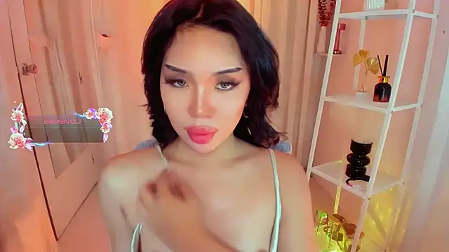 MS LUNA online show from December 21, 12:29 am