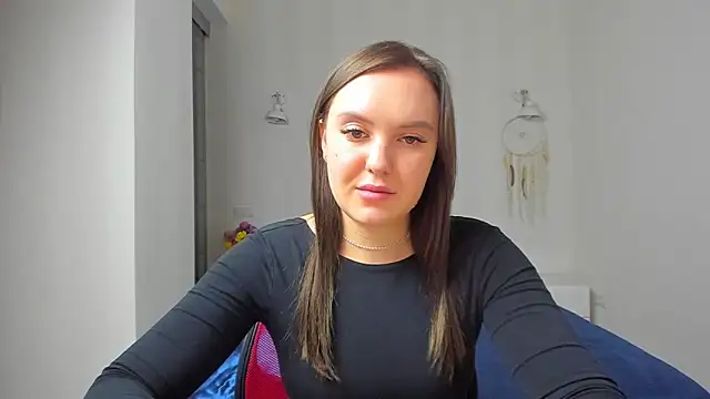 EmmaNorman online show from October 30, 4:52 pm