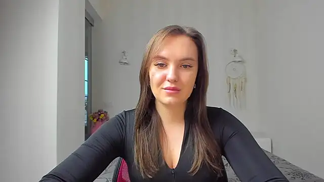 EmmaNorman online show from November 7, 1:44 pm