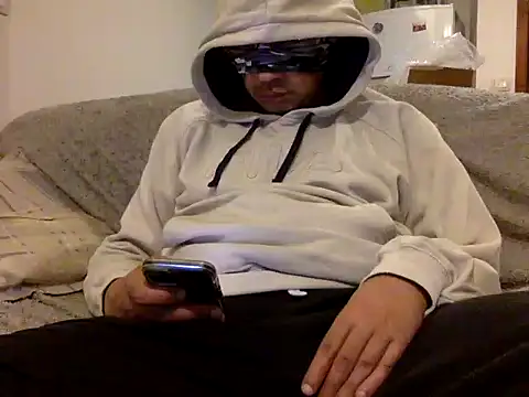 CaiBull online show from December 22, 6:49 pm