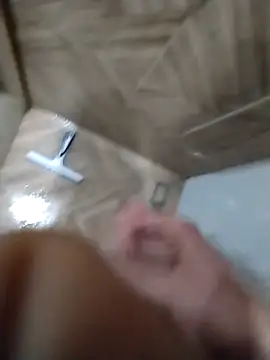 Snapshot of Pio185 chatting on November 1, 9:22 am Pio185 online show from November 1, 9:22 am