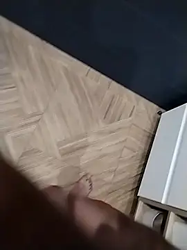 Snapshot of Pio185 chatting on November 7, 10:43 pm Pio185 online show from November 7, 10:43 pm