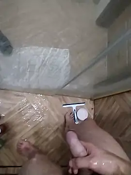 Snapshot of Pio185 chatting on November 12, 9:36 pm Pio185 online show from November 12, 9:36 pm