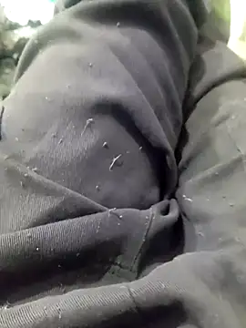 Snapshot of safadinhoo007 chatting on November 16, 3:12 am safadinhoo007 online show from November 16, 3:12 am