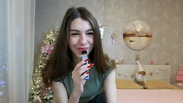 KellyShines online show from January 11, 6:40 am