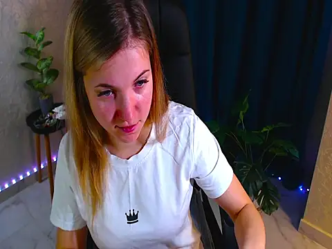 arlana klart online show from October 26, 7:47 am