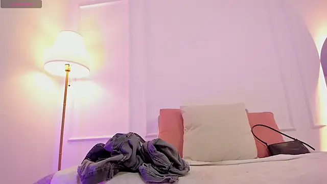 Snapshot of angelica_cross_ chatting on October 26, 12:22 pm angelica cross online show from October 26, 12:22 pm