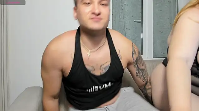 Snapshot of MarcusSophie chatting on October 22, 3:34 pm MarcusSophie online show from October 22, 3:34 pm