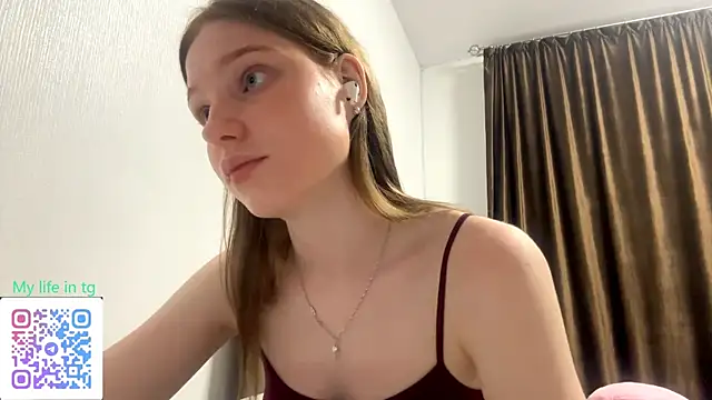 GwenFay online show from October 1, 4:13 pm