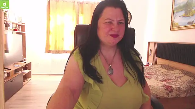 KendraSecrets online show from October 31, 11:00 am