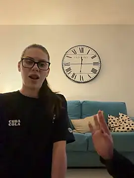 Snapshot of sash87350 chatting on February 13, 9:11 pm sash87350 online show from February 13, 9:11 pm