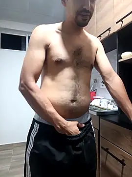 stivenlujan69 online show from November 22, 1:26 am