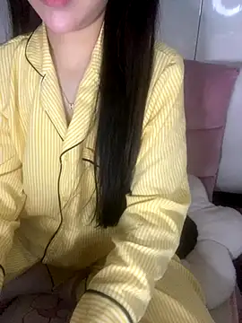 RubyBerry online show from November 19, 6:02 am