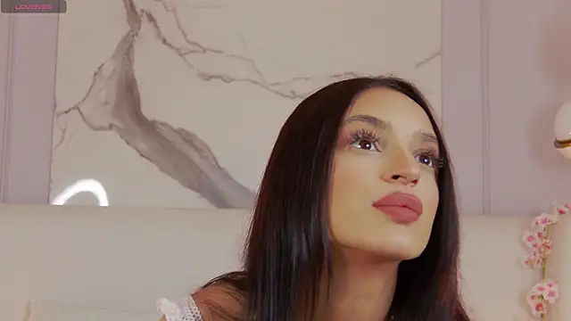 Snapshot of AdoraCortes chatting on October 14, 5:08 am AdoraCortes online show from October 14, 5:08 am