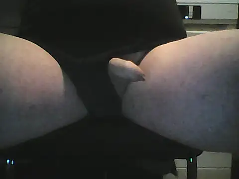 Snapshot of fickfreund019 chatting on January 13, 7:46 am fickfreund019 online show from January 13, 7:46 am