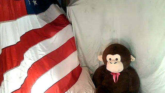 Snapshot of 2playforeplay chatting on January 6, 9:24 am 2playforeplay online show from January 6, 9:24 am