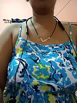 Sonalihot  online show from September 22, 6:15 am