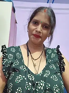 Snapshot of Sonalihot_ chatting on June 15, 9:11 am Sonalihot online show from June 15, 9:11 am