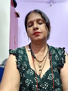 Snapshot of Sonalihot_ chatting on July 5, 6:48 pm Sonalihot online show from July 5, 6:48 pm