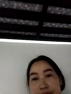 Snapshot of besa4 chatting on December 13, 10:26 pm besa4 online show from December 13, 10:26 pm