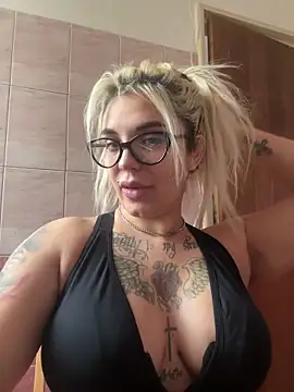 Snapshot of Princess-Jasmine07 chatting on February 7, 12:31 pm Princess-Jasmine07 online show from February 7, 12:31 pm