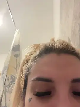 Snapshot of Princess-Jasmine07 chatting on February 19, 7:54 pm Princess-Jasmine07 online show from February 19, 7:54 pm