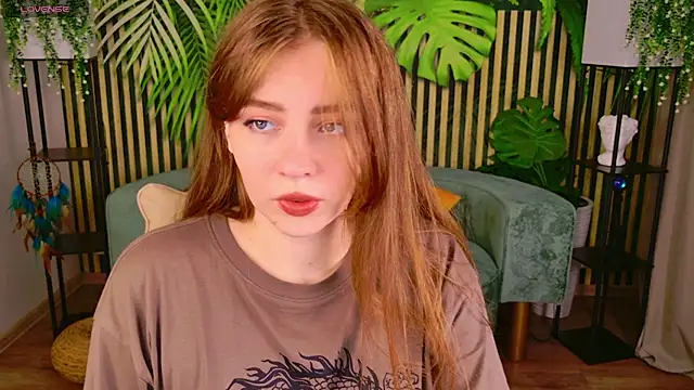 Moon  Bunny online show from October 10, 3:44 pm