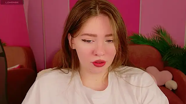 Moon  Bunny online show from April 1, 3:20 pm