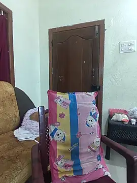 Snapshot of Tamil_Mithra chatting on November 7, 3:34 pm Tamil Mithra online show from November 7, 3:34 pm