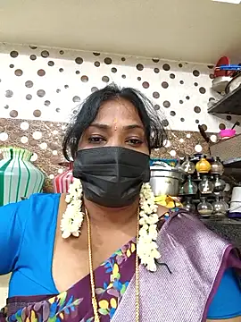 Snapshot of Tamil_Mithra chatting on November 11, 5:02 pm Tamil Mithra online show from November 11, 5:02 pm