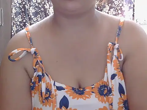 Roxy sweety  online show from September 28, 5:02 am