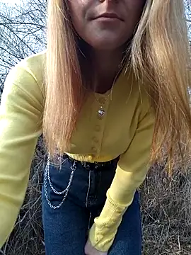 YOOUR EVAA online show from November 20, 8:58 am