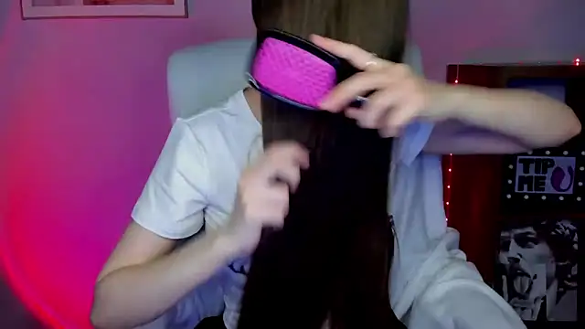 LuxMaya online show from April 16, 6:58 am