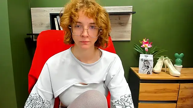 Snapshot of juicyPenny chatting on September 17, 6:26 am juicyPenny online show from September 17, 6:26 am