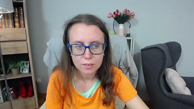 Snapshot of sweetxLizzy chatting on June 2, 4:36 am sweetxLizzy online show from June 2, 4:36 am
