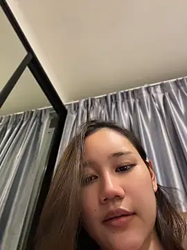 cherrycuteasian online show from May 13, 12:35 pm