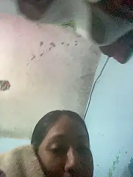 Snapshot of RandalHot chatting on October 25, 9:28 am RandalHot online show from October 25, 9:28 am