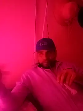 Snapshot of RandalHot chatting on November 25, 3:28 am RandalHot online show from November 25, 3:28 am