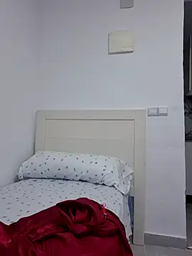 Snapshot of Lavanarabica chatting on November 15, 8:27 pm Lavanarabica online show from November 15, 8:27 pm