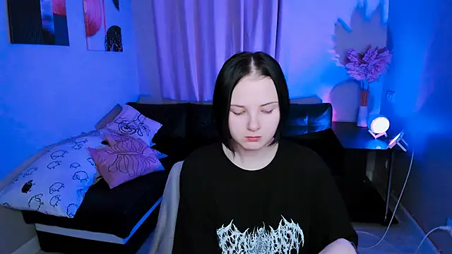 Leila xxBaby online show from December 4, 5:28 am