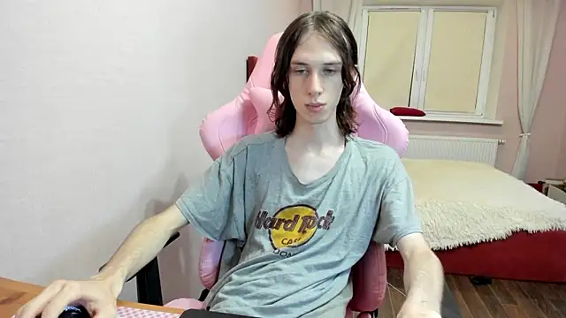 Snapshot of eleganc3 chatting on October 14, 7:36 pm eleganc3 online show from October 14, 7:36 pm