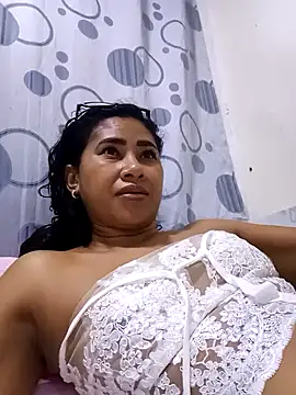 PERLA BLACK  online show from October 13, 10:48 am